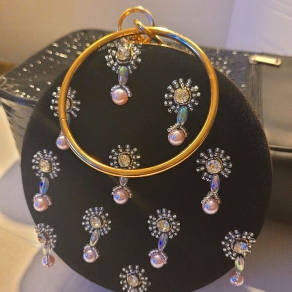 Beaded SEQUINS black Velet gold toneclosure Nwt Clutch Purse Circle handles